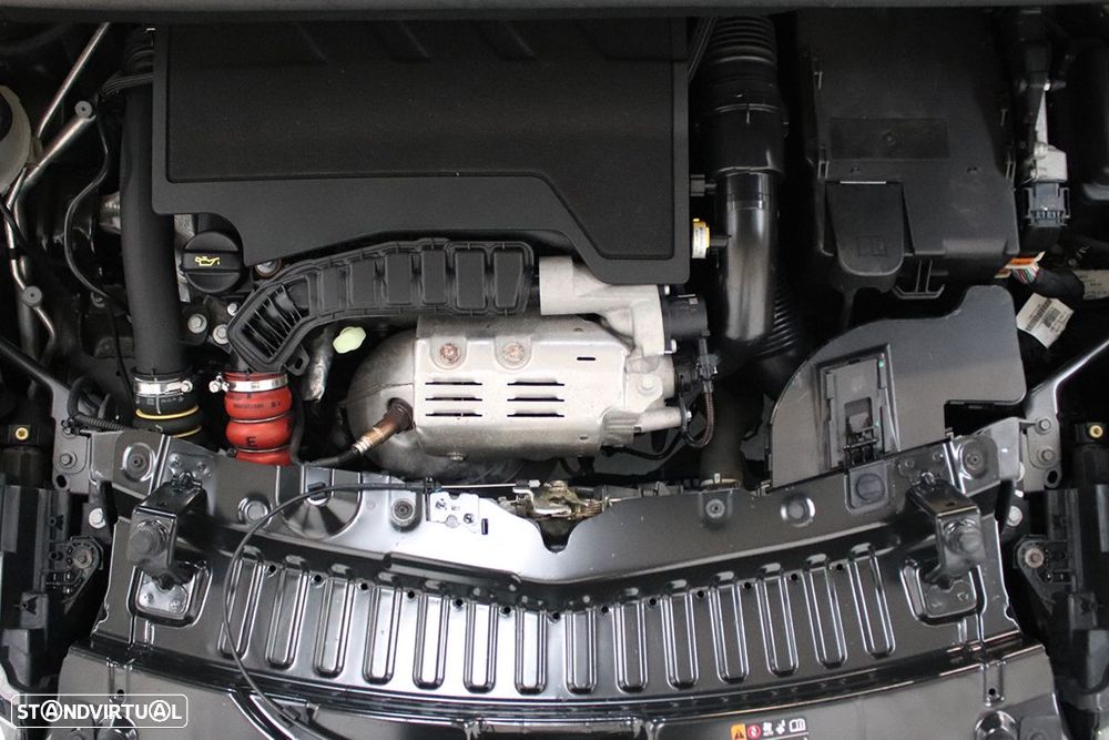 Opel Crossland X 1.2 T Innovation - 25