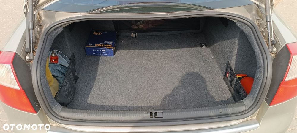 Audi A4 Limousine - 10