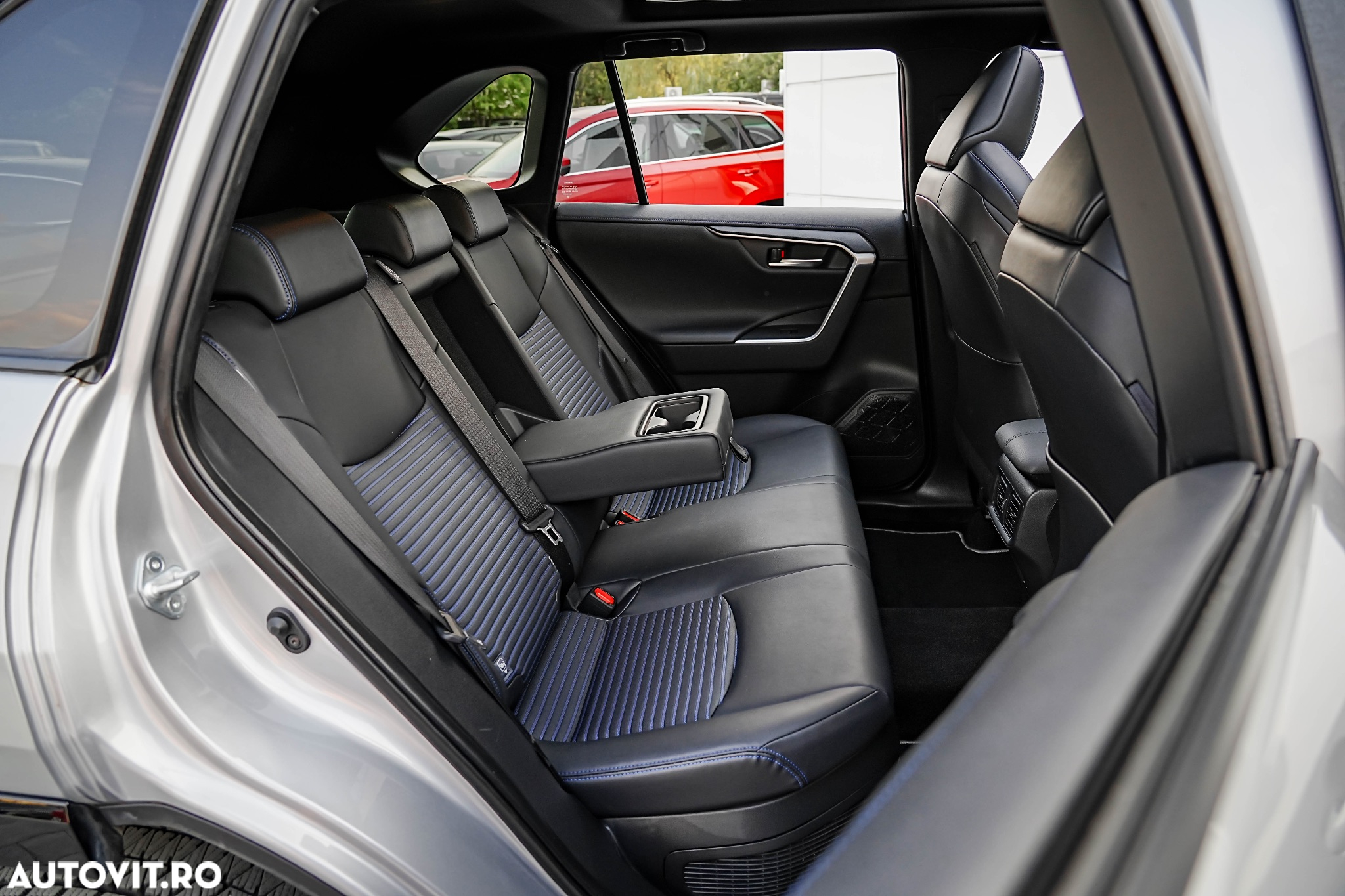 Toyota RAV4 2.5 4x4 Hybrid Style Selection - 18