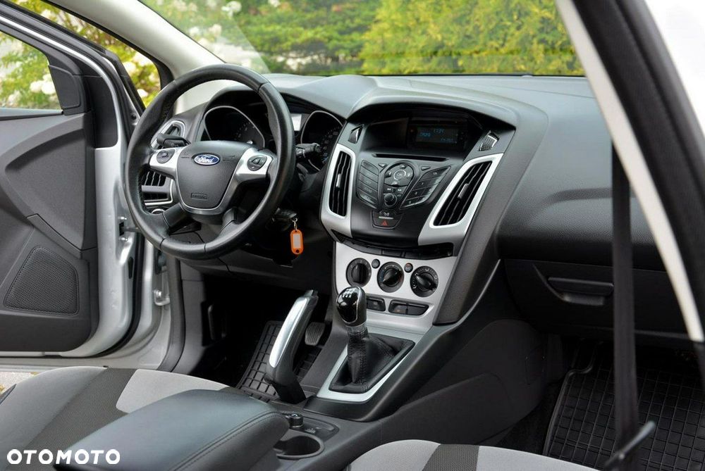 Ford Focus 1.0 EcoBoost Start-Stopp-System Champions Edition - 19