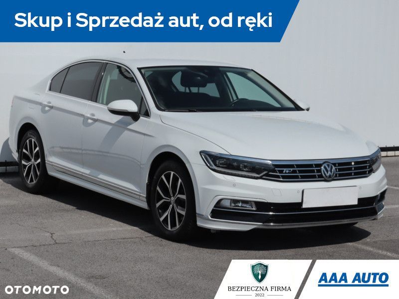 Volkswagen Passat - 3