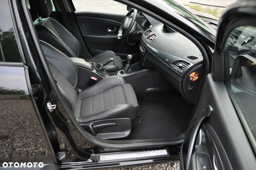 Renault Megane Grandtour TCe 180 GT - 11