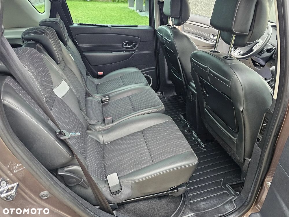Renault Scenic - 16