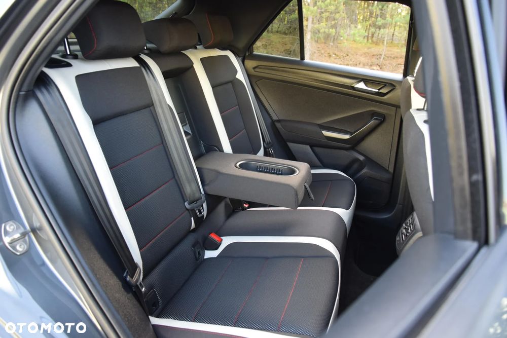 Volkswagen T-Roc 1.5 TSI ACT Premium - 16