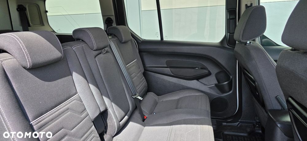 Ford Tourneo Connect 1.5 TDCi Start-Stop Titanium - 11