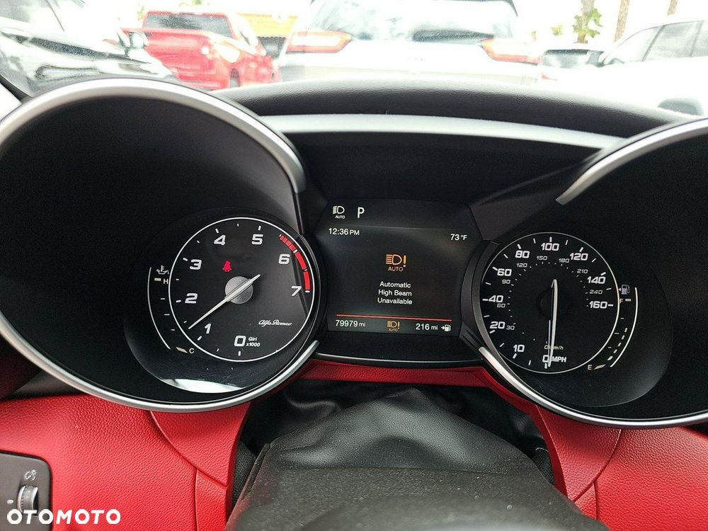 Alfa Romeo Giulia - 9