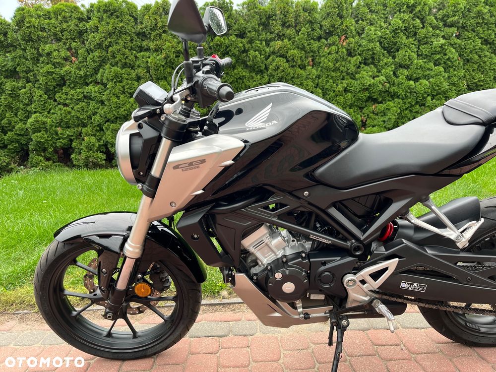 Honda CB - 22