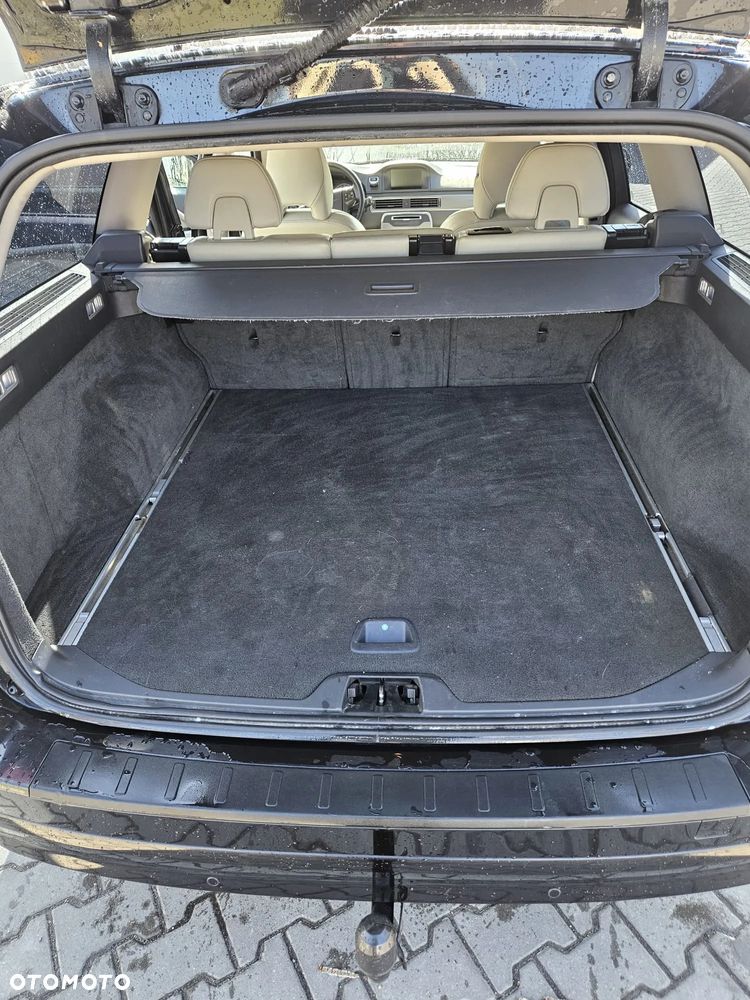 Volvo V70 D2 Momentum - 15