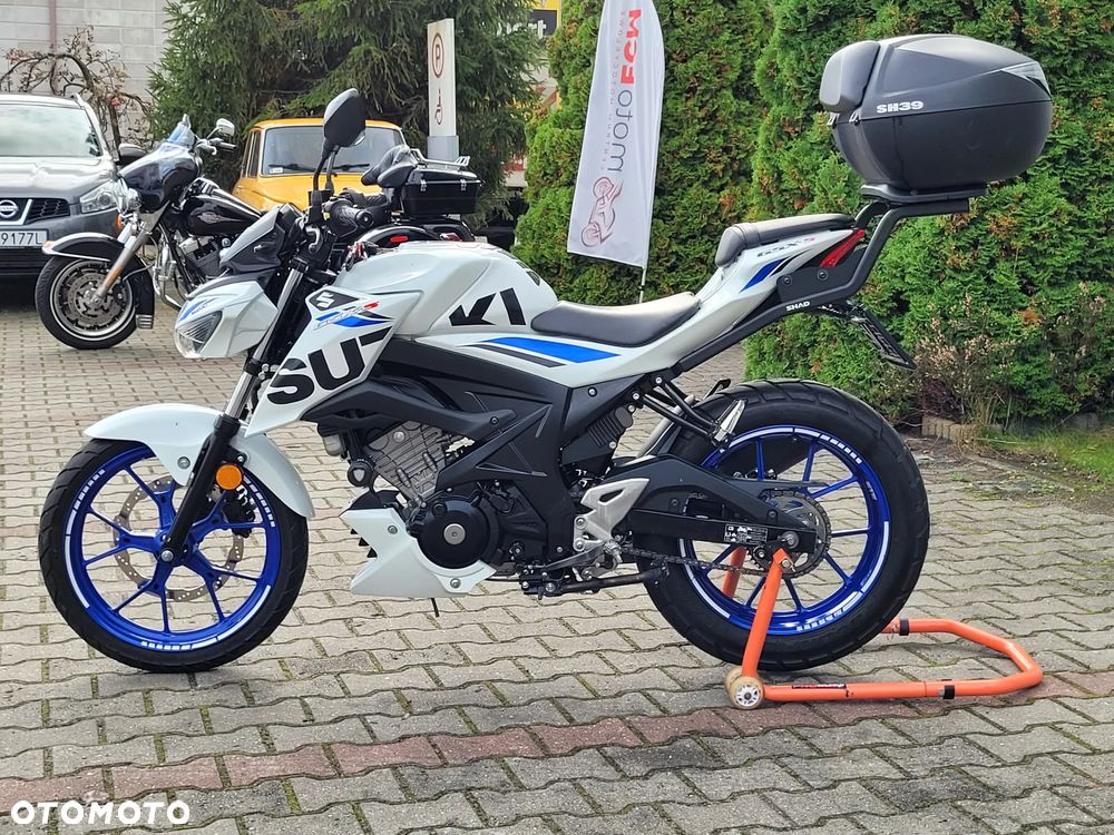 Suzuki GSX - 3