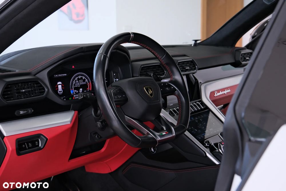 Lamborghini Urus - 23