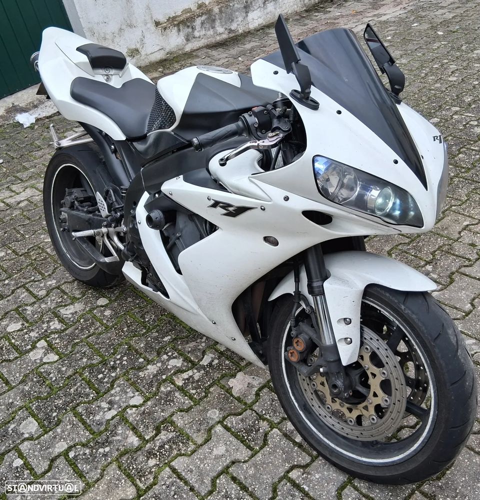 Yamaha YZF - 2
