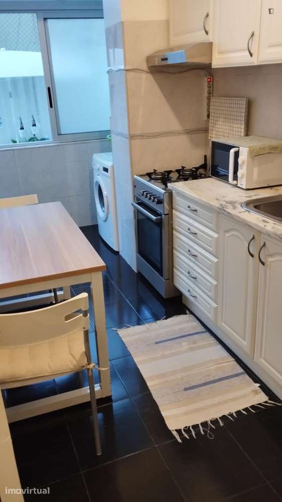 Quarto - localizado em Sete Rios Lisbon - Grande imagem: 2/5