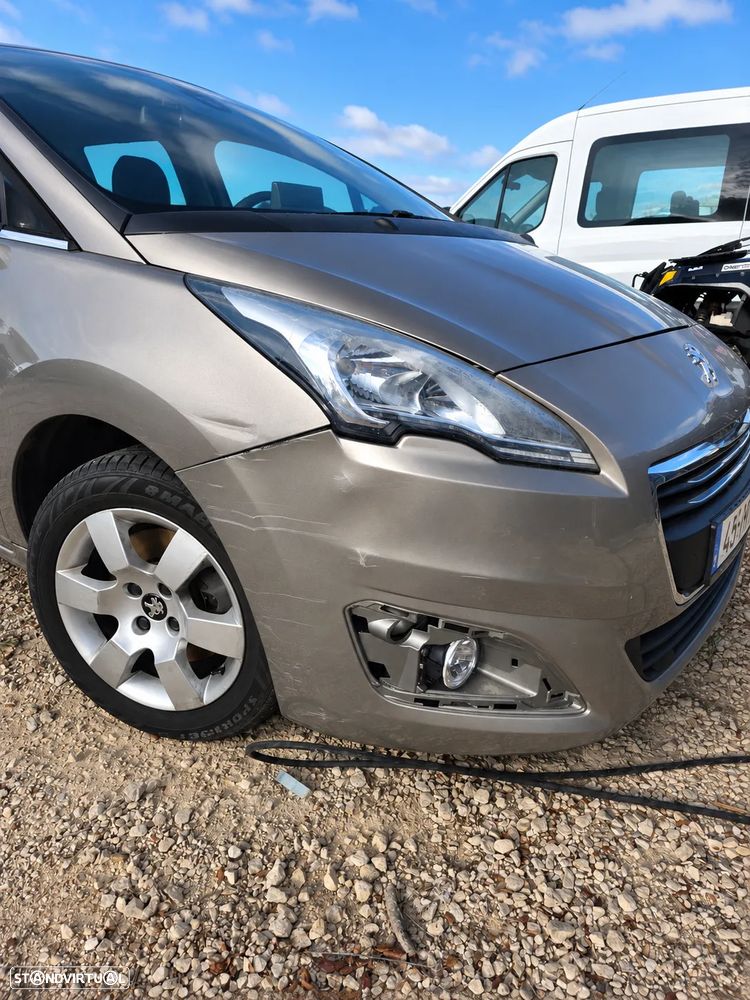 Peugeot 5008 - 2