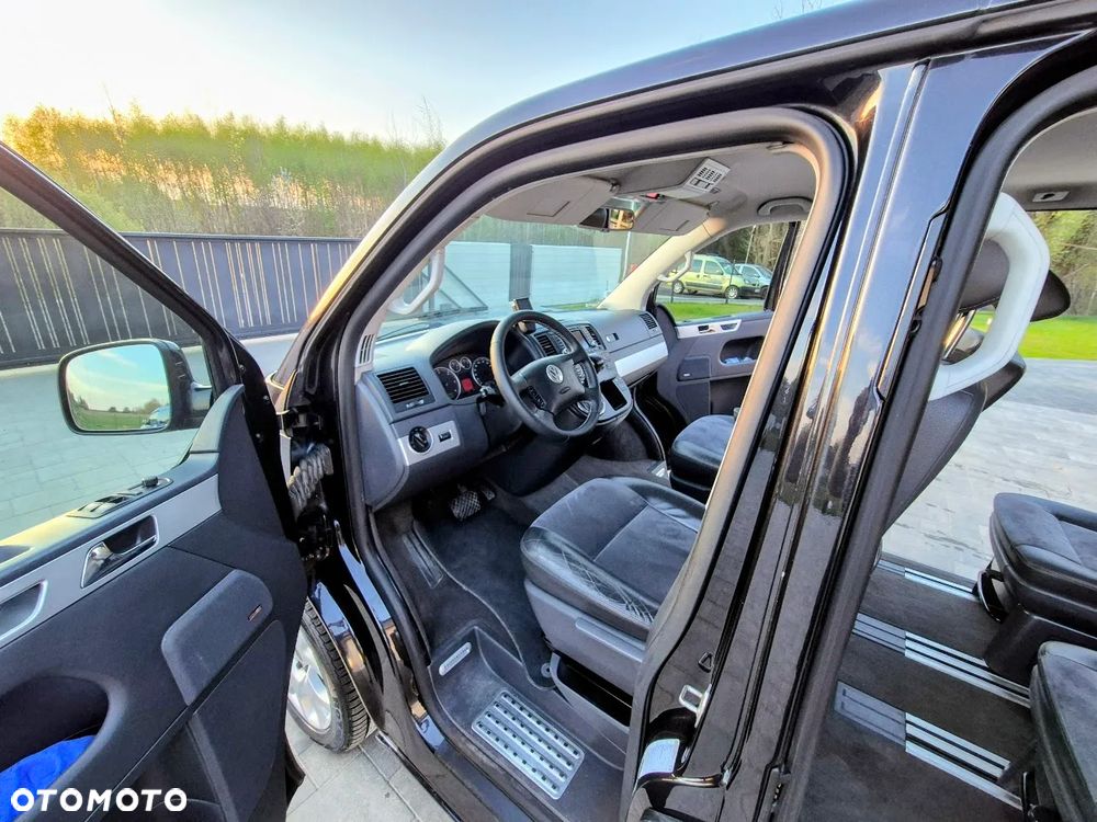 Volkswagen Multivan - 9