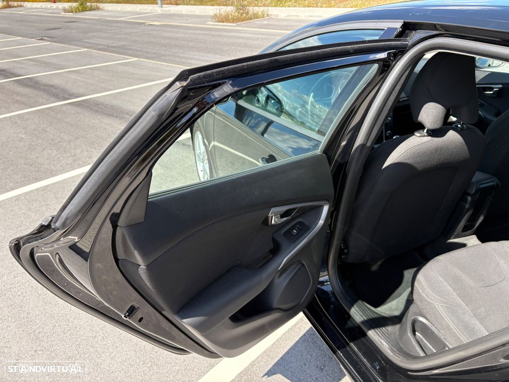 Volvo V40 2.0 D2 R-Design Momentum - 44