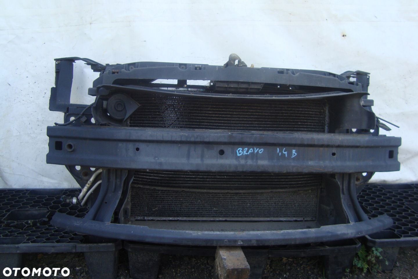 PAS CHŁODNICE WZMOCNIENIE BELKA FIAT BRAVO II 1,4 B - 1