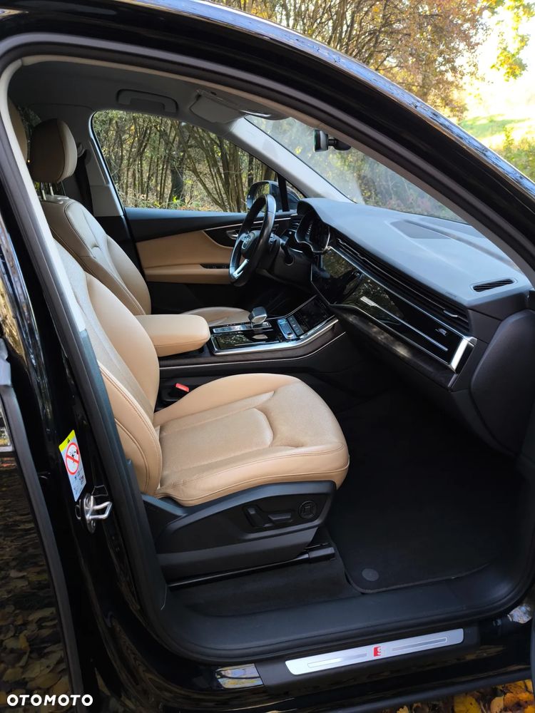 Audi Q7 - 24