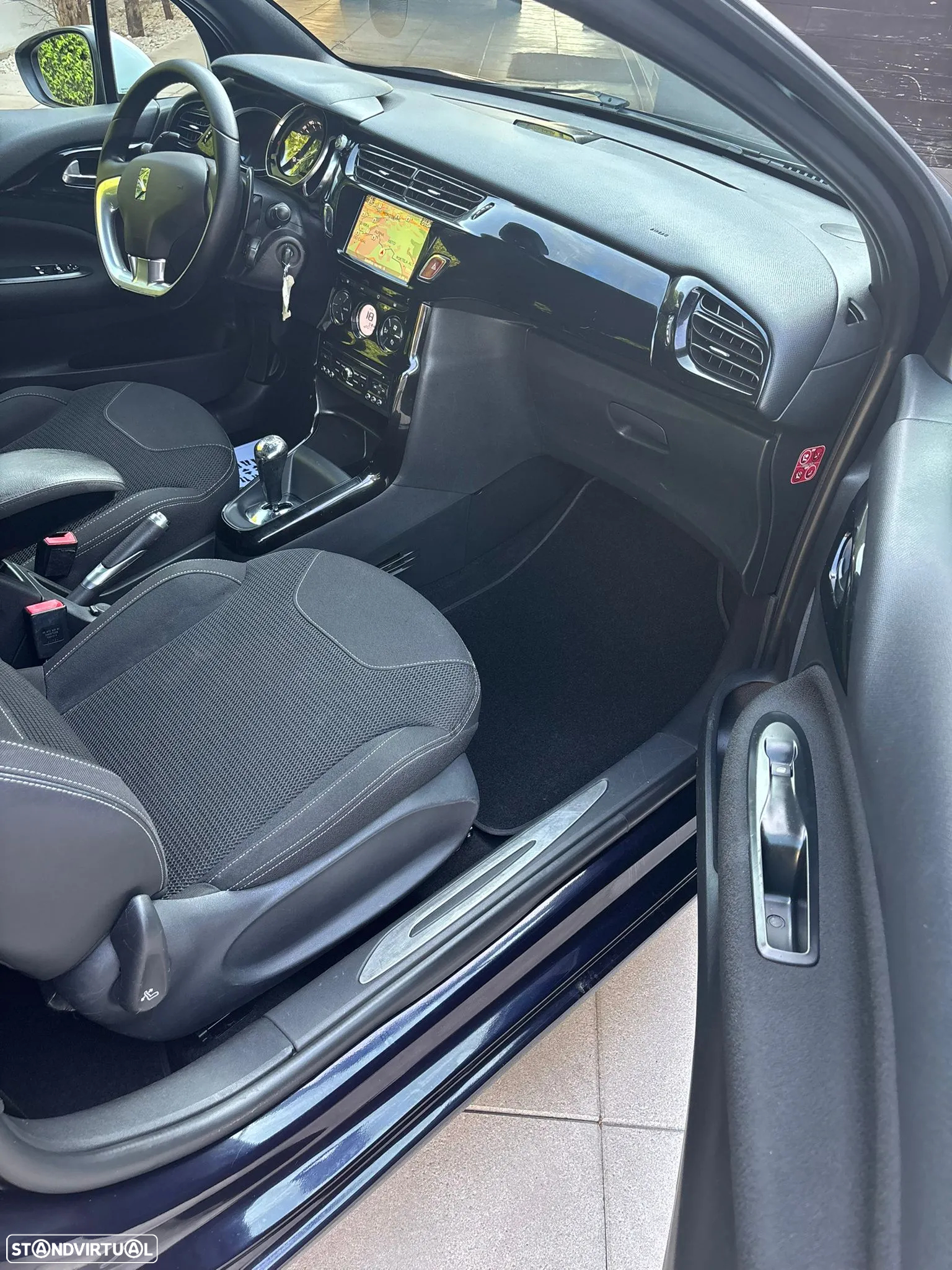 Citroën DS3 1.6 e-HDi So Chic ETG6 - 12