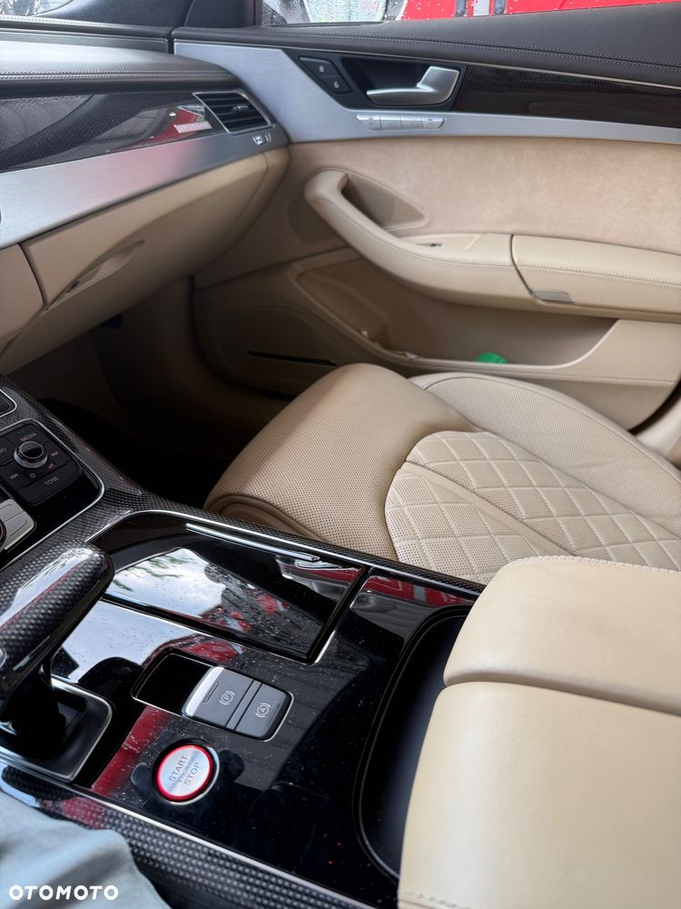 Audi S8 Plus 4.0 TFSI Quattro - 13