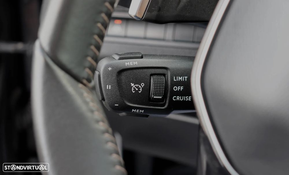 Peugeot 5008 PureTech 130 EAT8 Stop & Start Active - 25