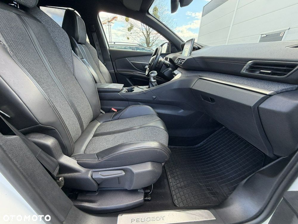 Peugeot 5008 - 34