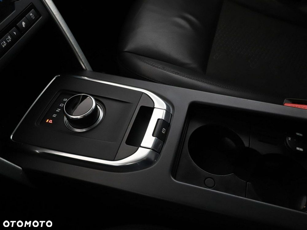 Land Rover Discovery Sport 2.0 TD4 SE - 28