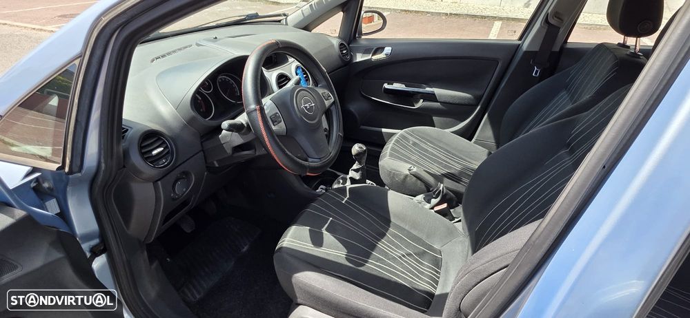 Opel Corsa 1.3 CDTI Enjoy EcoFLEX - 36
