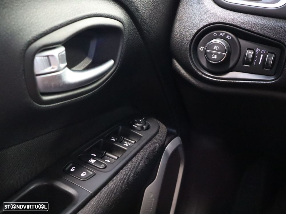 Jeep Renegade 1.6 MJD Longitude - 12