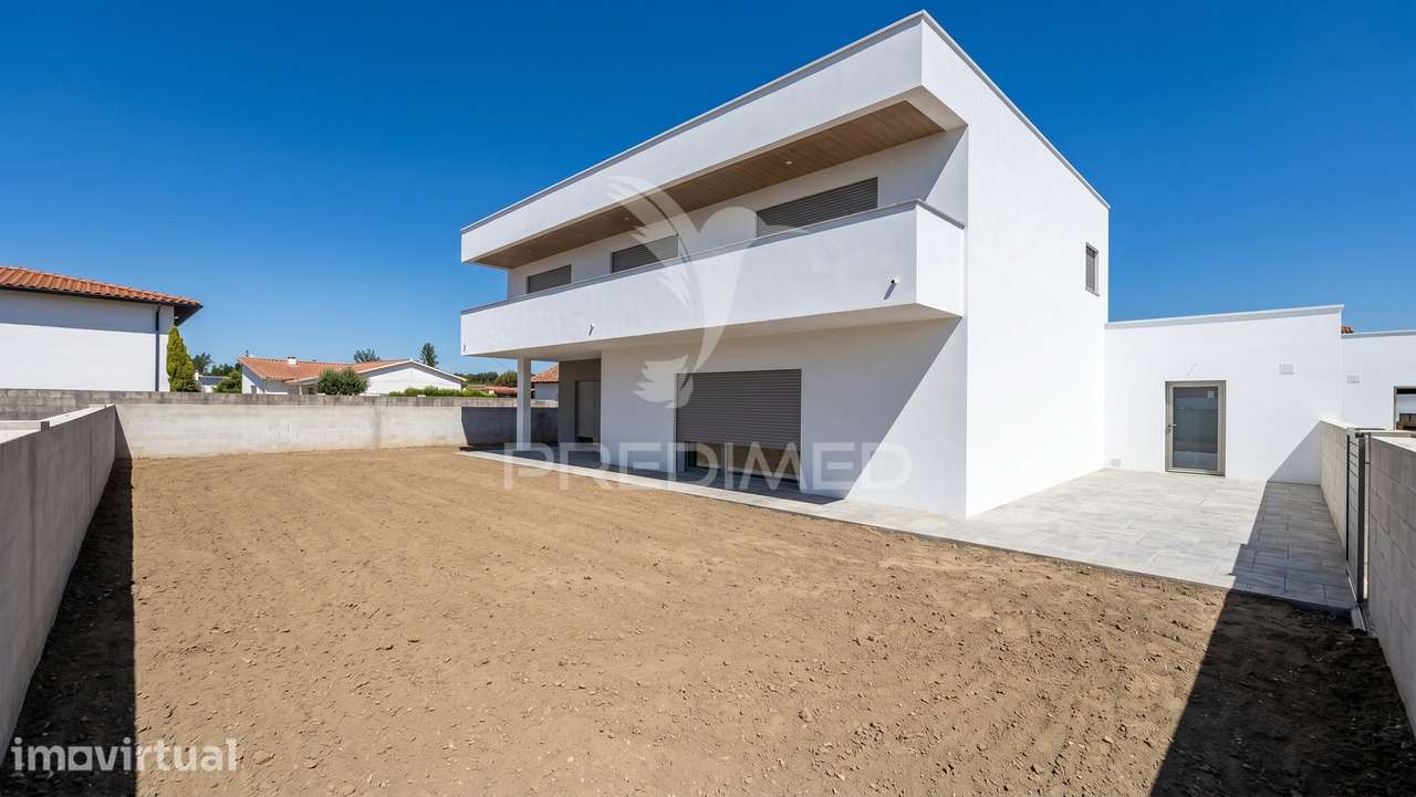 Moradias T4 Novas | Jardoeira – Conforto, Modernidade e Excelente L... - Grande imagem: 2/31