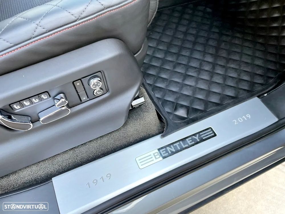 Bentley Bentayga V8 - 39