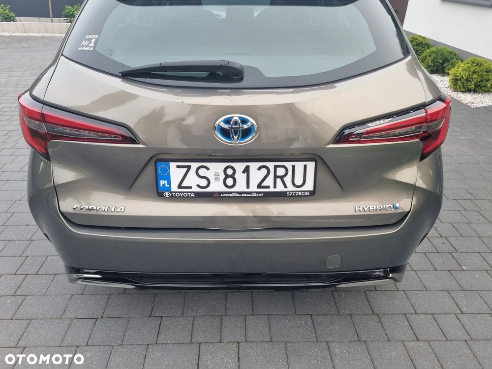 Toyota Corolla 1.8 Hybrid Executive - 16