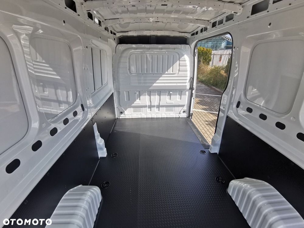 Maxus deliver-9 L3H2 - 8