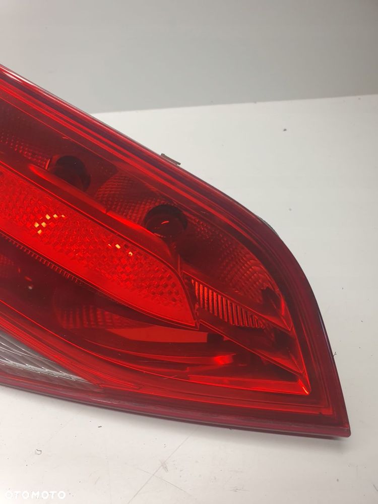 LAMPA LEWY TYŁ W KLAPE AUDI A4 B8 SEDAN 8K5945093 - 3