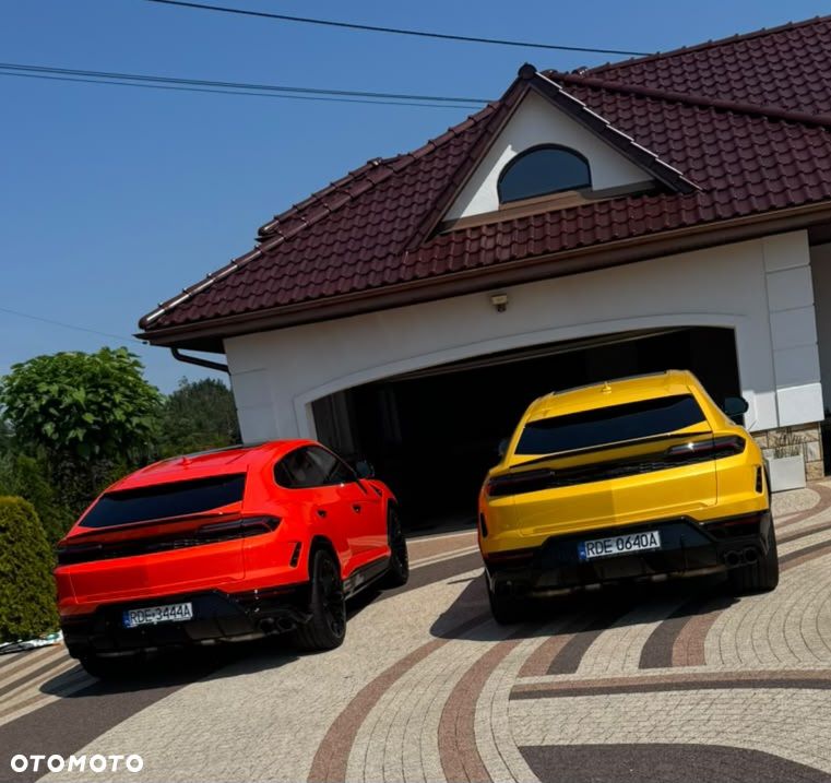Lamborghini Urus - 15