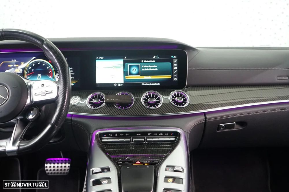 Mercedes-Benz AMG GT 4 portas 43 4Matic+ - 33