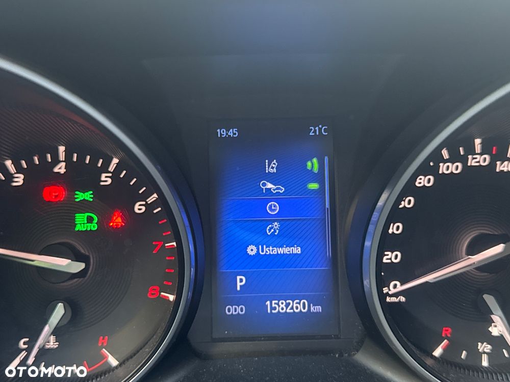 Toyota Avensis 2.0 Selection MS - 11