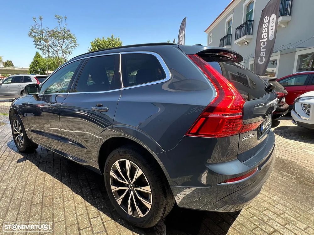 Volvo XC 60 2.0 B4 Core — fotografia 10