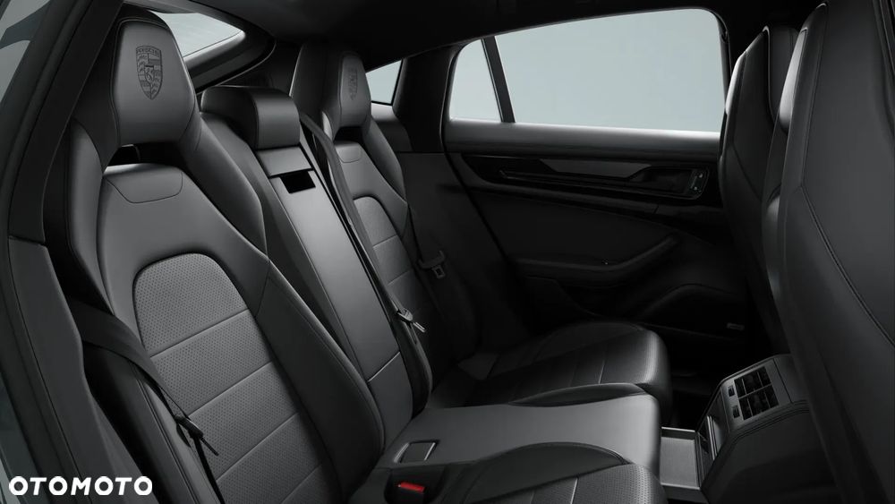 Porsche Panamera 4 - 9