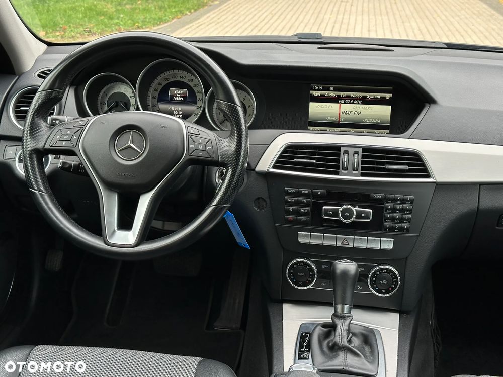 Mercedes-Benz Klasa C 180 T 7G-TRONIC Avantgarde Edition - 22