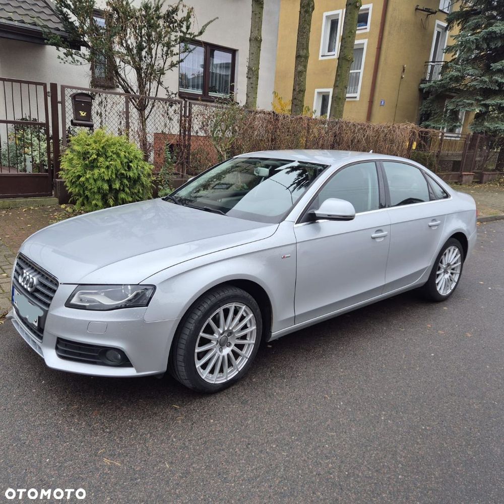 Audi A4 Limousine - 1