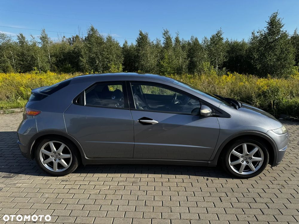 Honda Civic 1.8 Executive - 15
