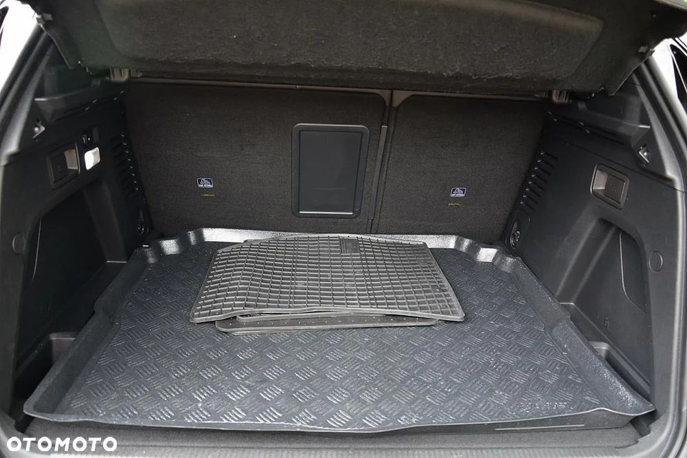 Peugeot 3008 - 40
