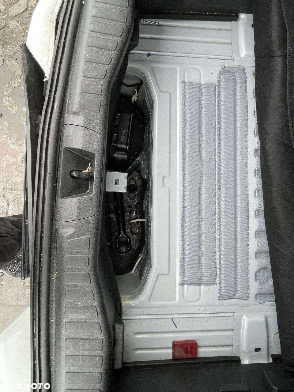 Ford Explorer Dual-Elektromotor Extend Range AWD 79kWh Premium - 6