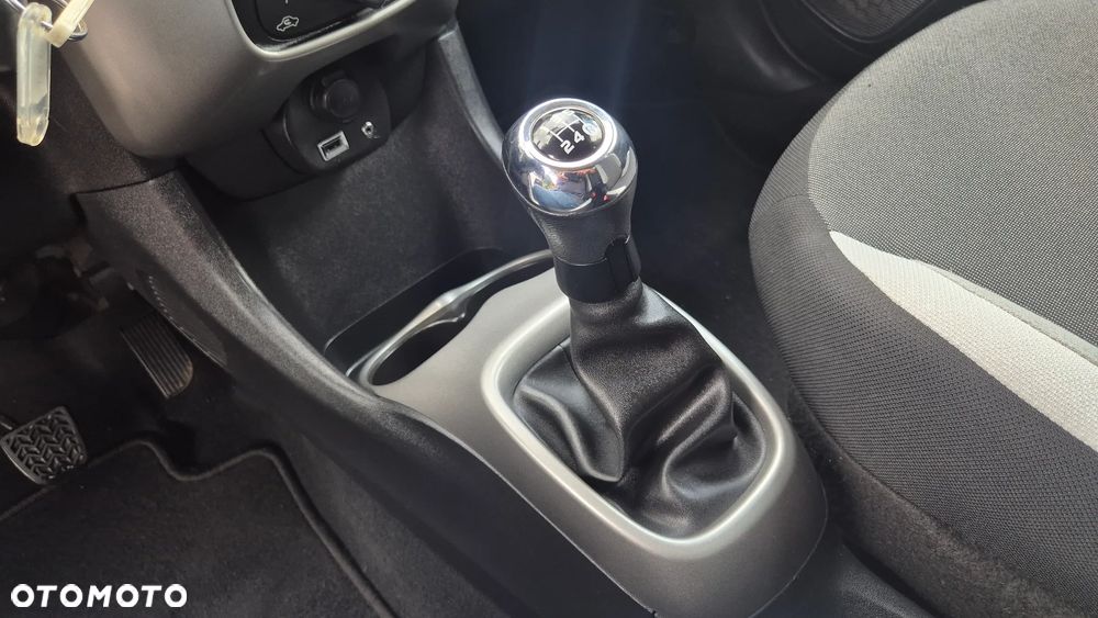 Toyota Aygo x-clusiv - 35