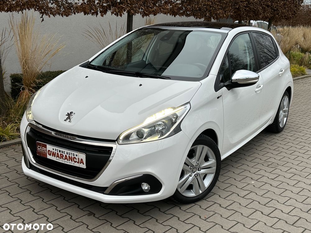 Peugeot 208 - 1