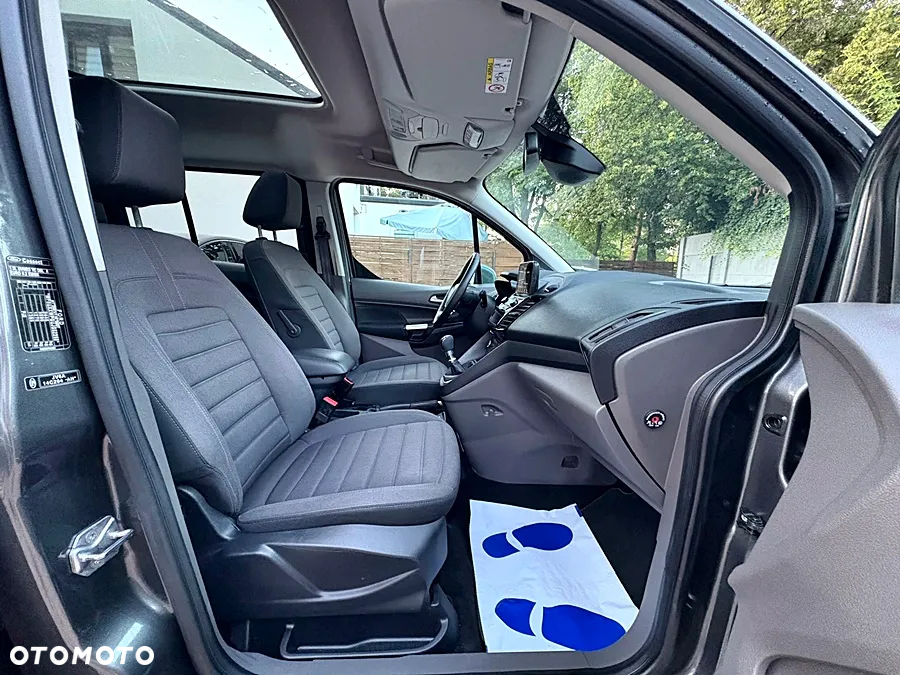Ford Tourneo Connect Grand - 30