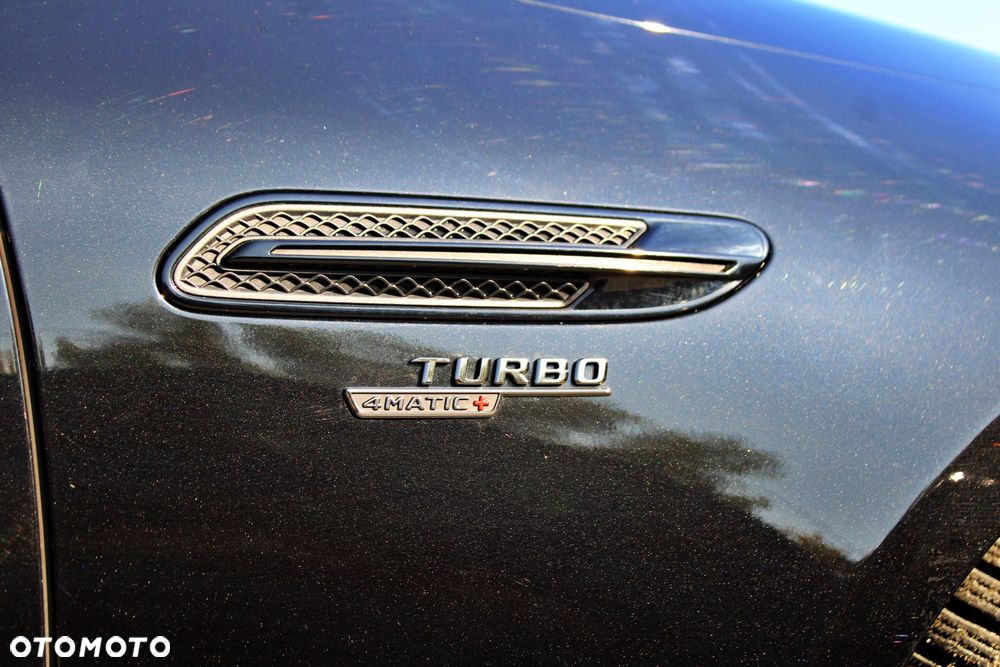 Mercedes-Benz AMG GT 43 4-Matic+ - 32