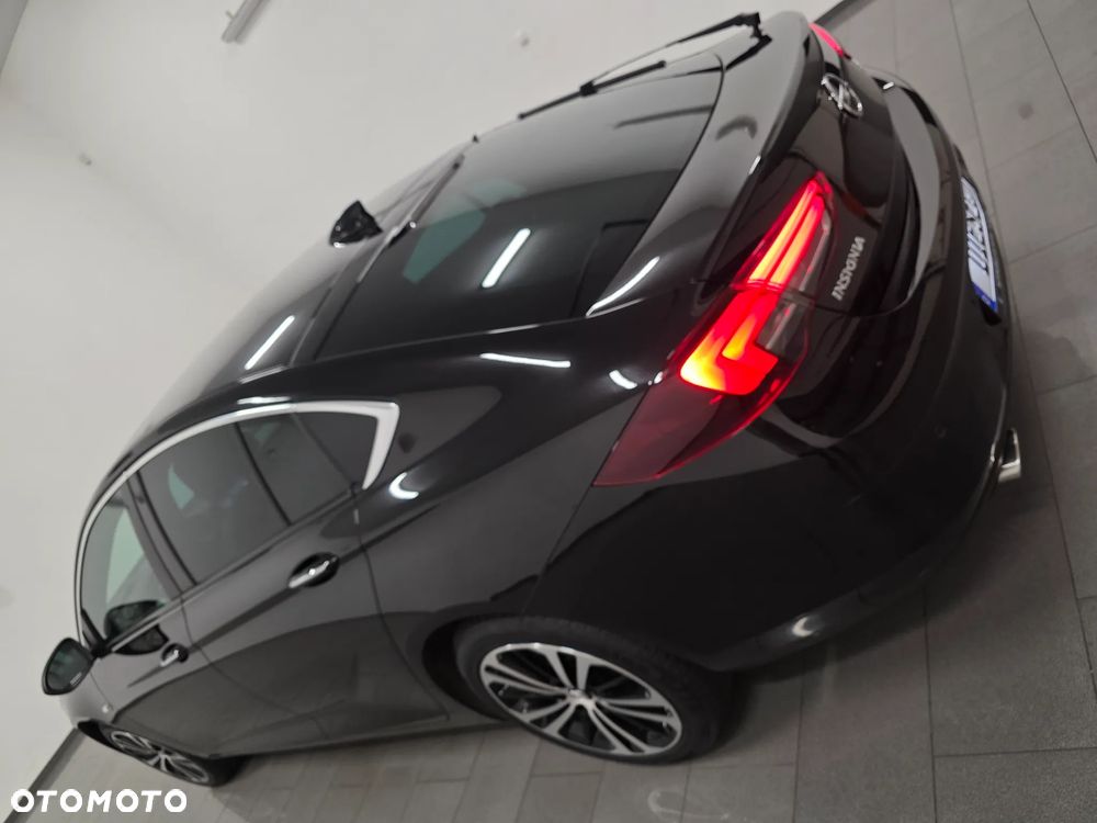 Opel Insignia 2.0 BiTurbo 4x4 Exclusive - 35
