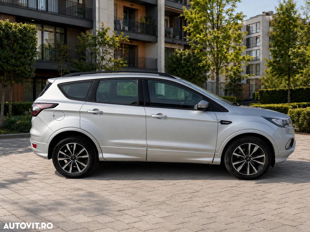Ford Kuga - 3