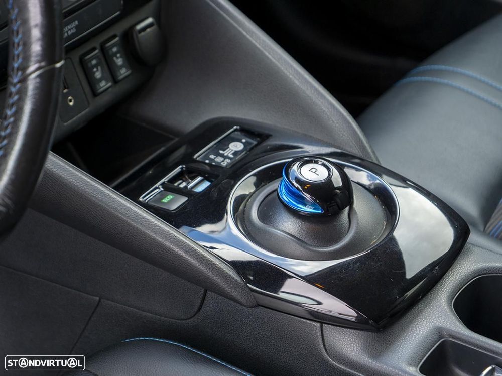 Nissan Leaf 40 kWh N-Connecta - 23